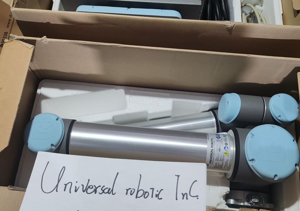 Universal Robot UR10 – Less than 10 Hour